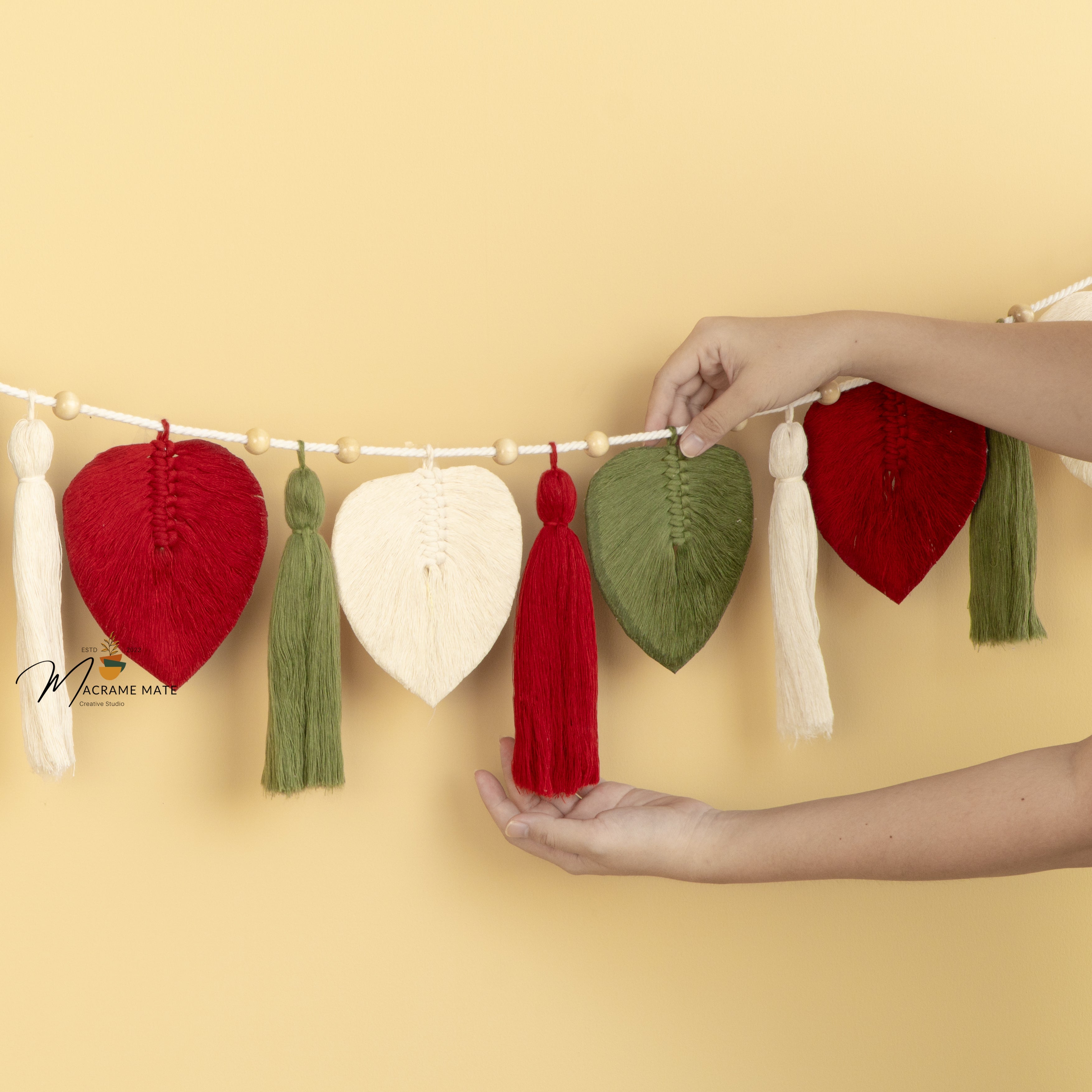 Macrame Leaf Garland