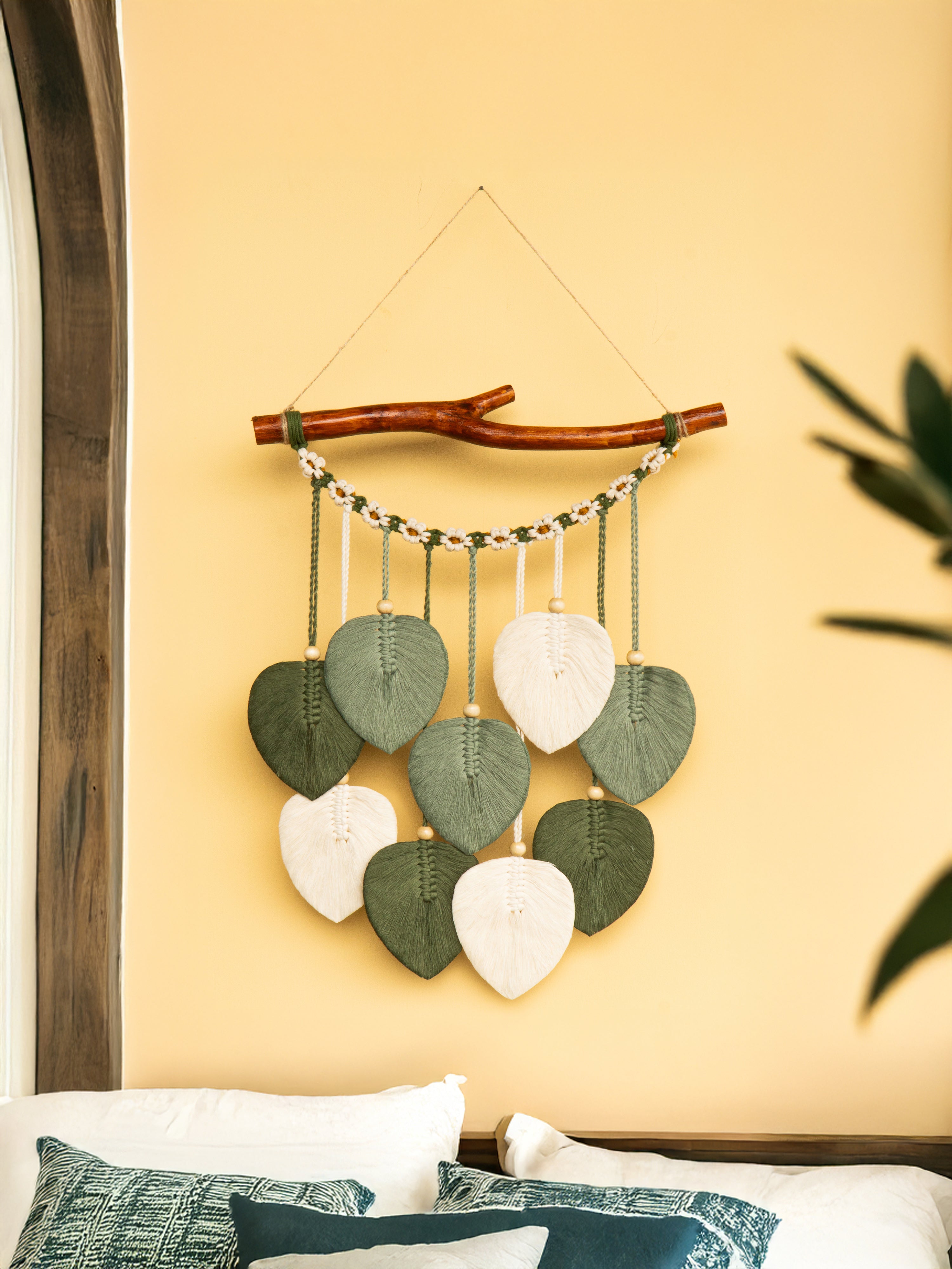 Coda Green Macrame Leaves with Flower Tassel