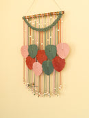 Handmade macrame leaf, ideal for natural or minimalist spaces    
